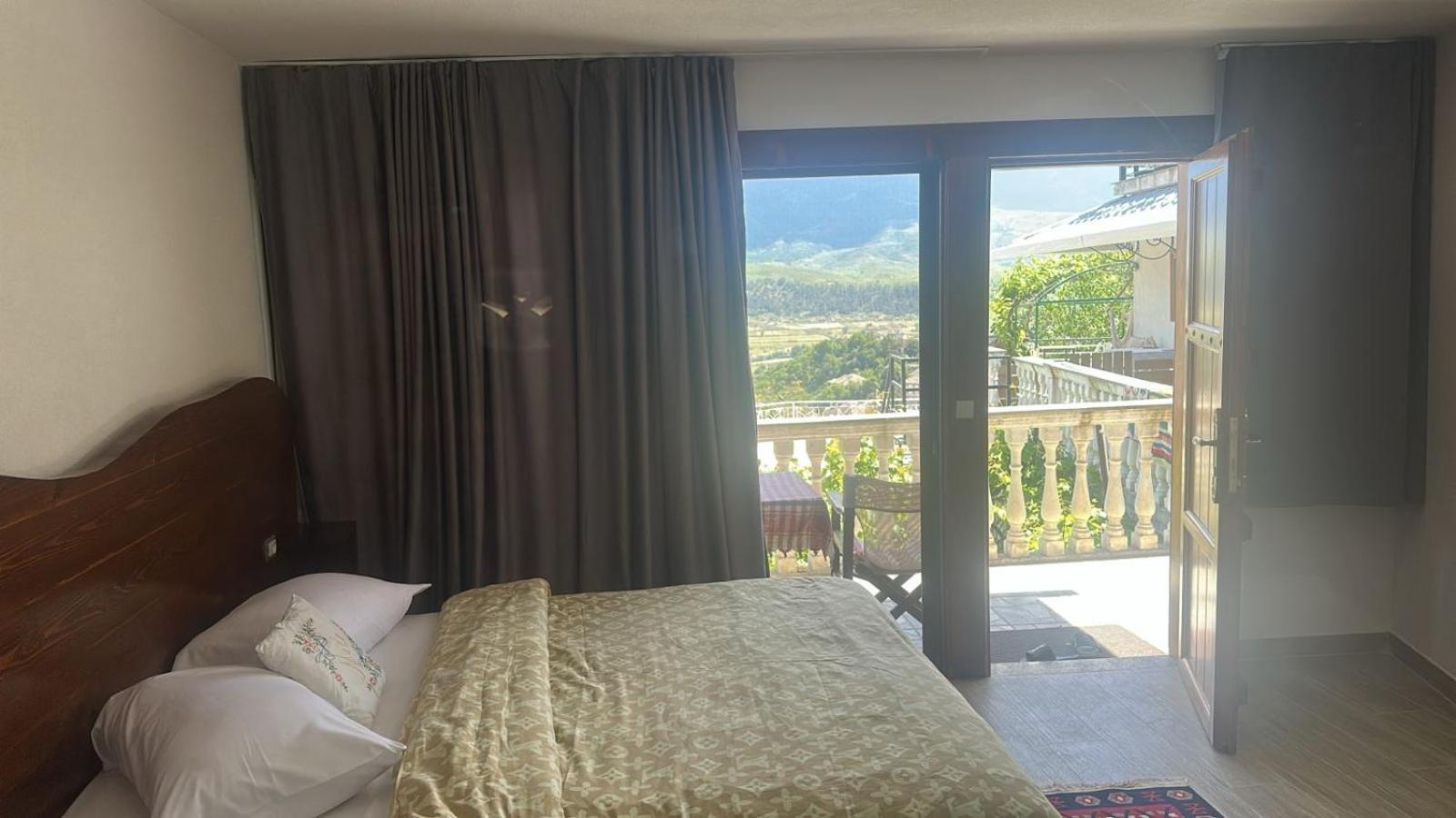 Guesthouse Mele Gjirokaster Exterior photo